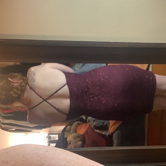 Windsor XS Maroon Sparkle Dress - Picture 2 of 2